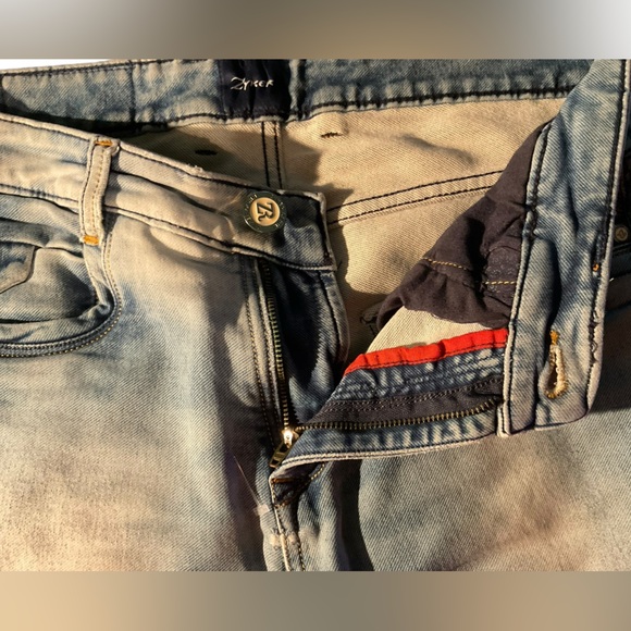 ZYKER Mens Faded Look Jeans - Picture 7 of 12